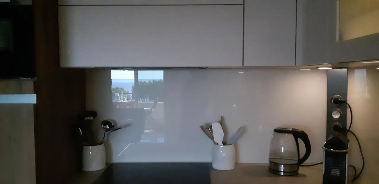 מנטון Neptune 5, Top Floor Studio, Sea View
