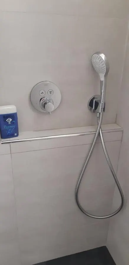 מנטון Neptune 5, Top Floor Studio, Sea View 0*,  צרפת