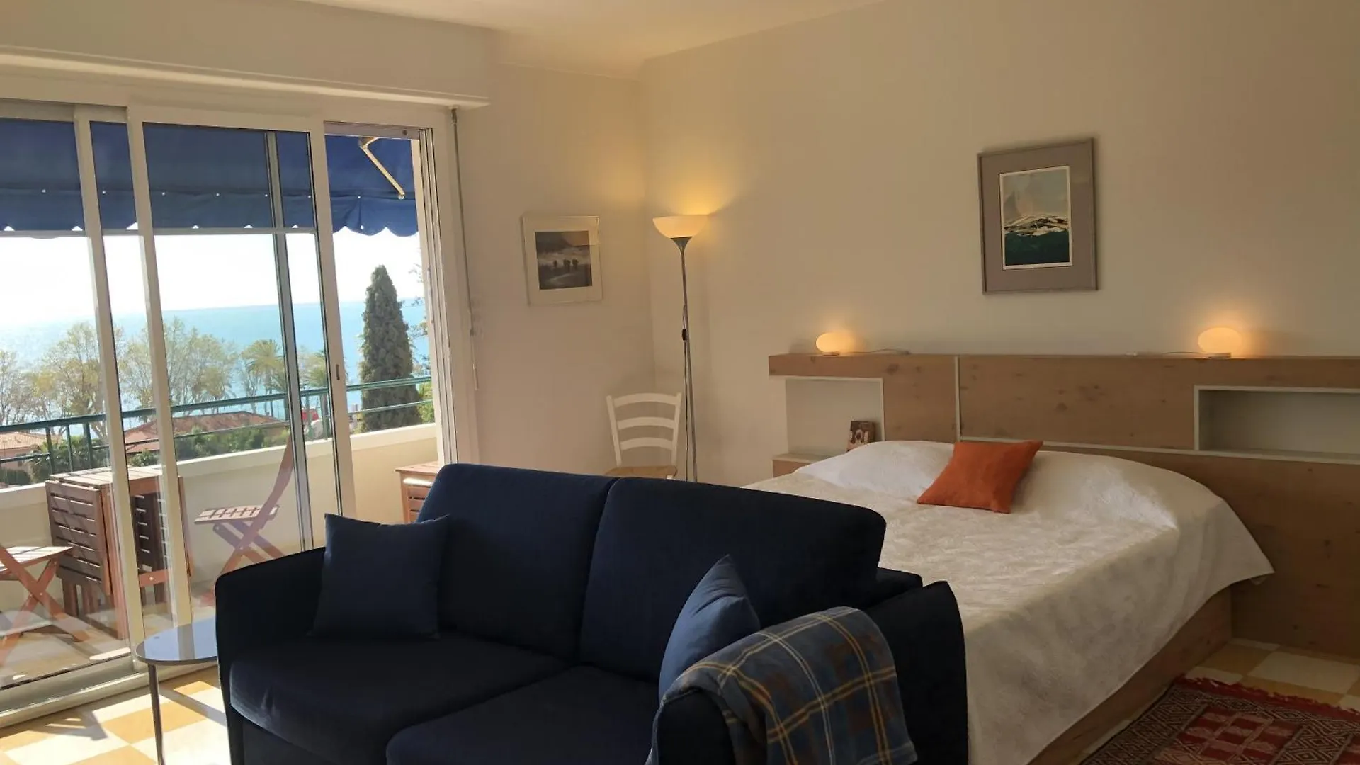 Apartmán Neptune 5, Top Floor Studio, Sea View Menton